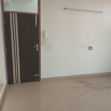 Room in 2 BHK Builder Floor at Sector 9 – for Rent