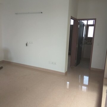 Room in 2 BHK Builder Floor at Sector 9 – for Rent