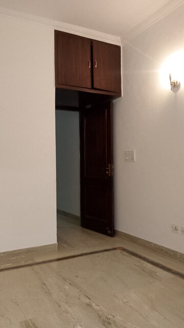 Room in 2 BHK Builder Floor at Malviya Nagar – for Rent