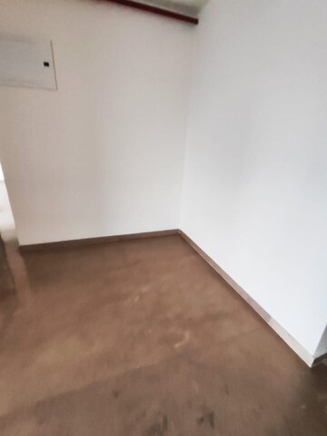 Room in 2 BHK Apartment at Indiabulls One Indiabulls, Pokhran Road No Two – for Rent