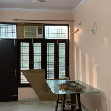 Living Room in 3 BHK Independent House at RWA Apartments, Nithari Village – for Rent