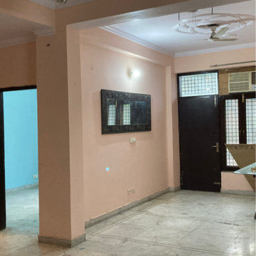 Room in 3 BHK Independent House at RWA Apartments, Nithari Village – for Rent