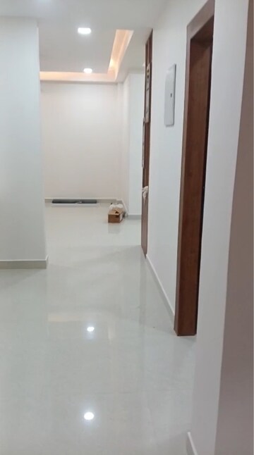 Room in 3 BHK Apartment at Dharapur – for Rent