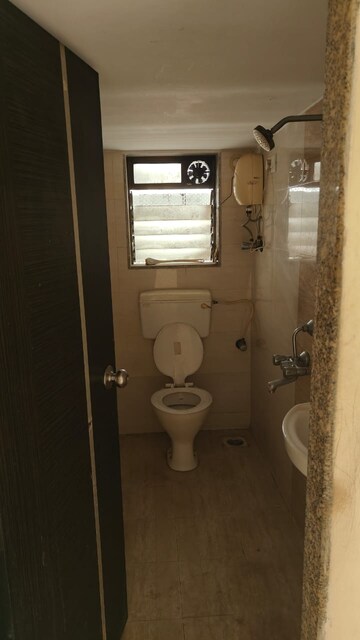 Master Bedroom in 2 BHK Apartment at Prathamesh Krupa Kedar Darshan, Andheri West – for Rent