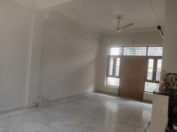 Room in 3 BHK Independent House at Sahastradhara Road – for Rent