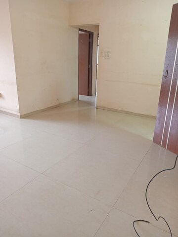 Room in 3 BHK Apartment at Sapphire Court, Andheri West – for Rent