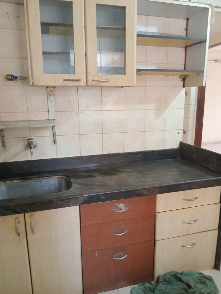 Kitchen, sapphire-court 3 Bedroom 1100 Sq.Ft. Apartment In Andheri West Mumbai 9072674