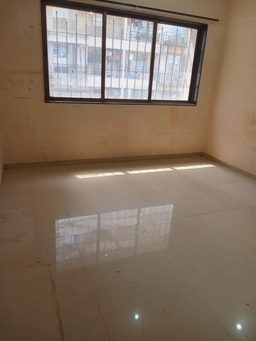 Room in 3 BHK Apartment at Sapphire Court, Andheri West – for Rent