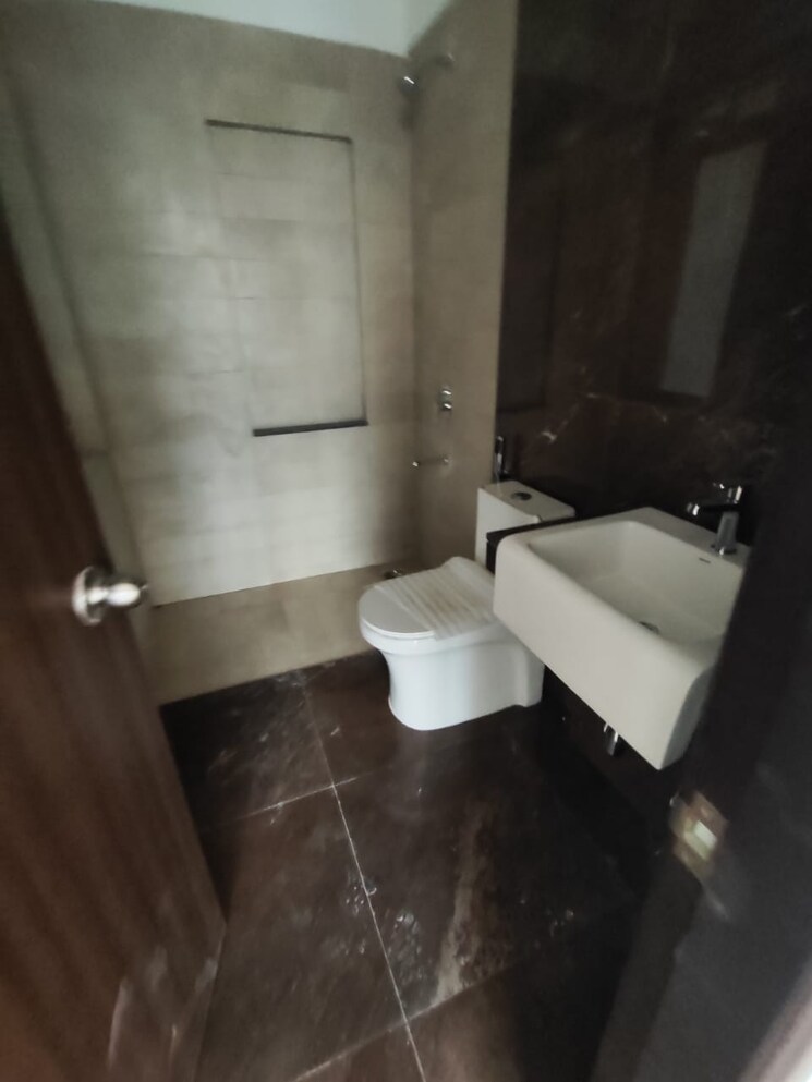 Bathroom, indiabulls-one-indiabulls 2 Bedroom 806 Sq.Ft. Apartment In Pokhran Road No Two Thane 9072676