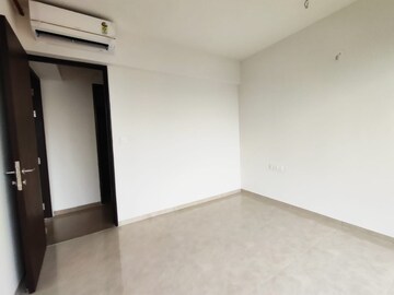 2 BHK Apartment For Rent in Indiabulls One Indiabulls, Pokhran Road No Two