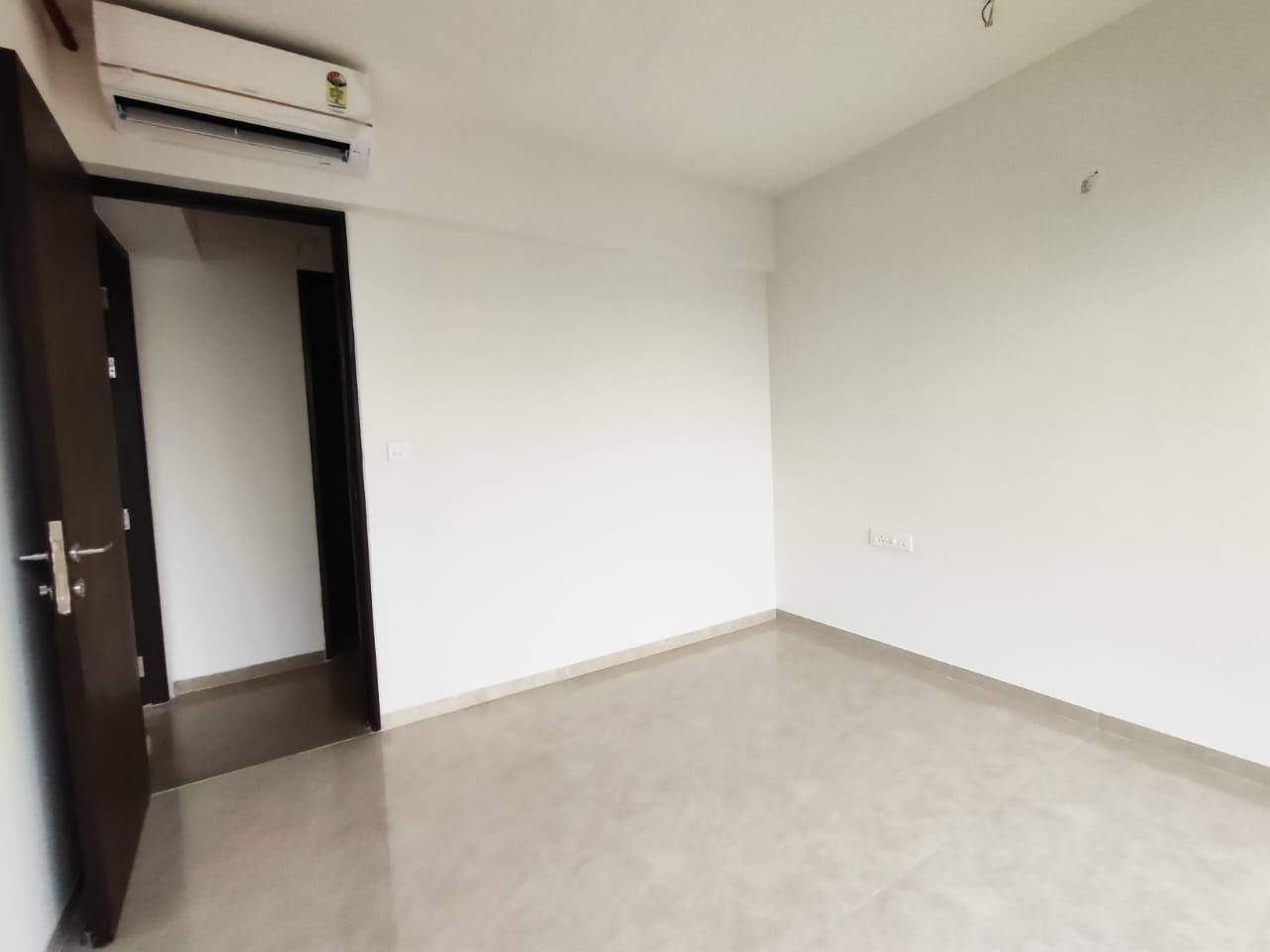 2 BHK + Pooja Room,Extra Room Apartment For Rent in Indiabulls One Indiabulls