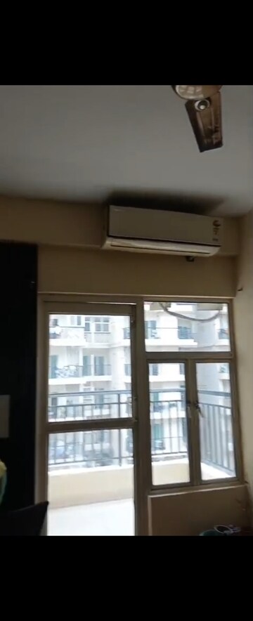 Room in 3 BHK Apartment at SCC Sapphire, Raj Nagar Extension – for Rent