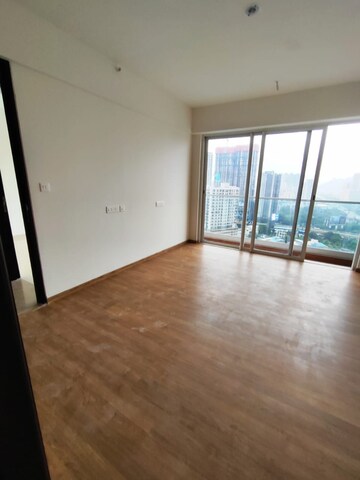 Room in 2 BHK Apartment at Indiabulls One Indiabulls, Pokhran Road No Two – for Rent