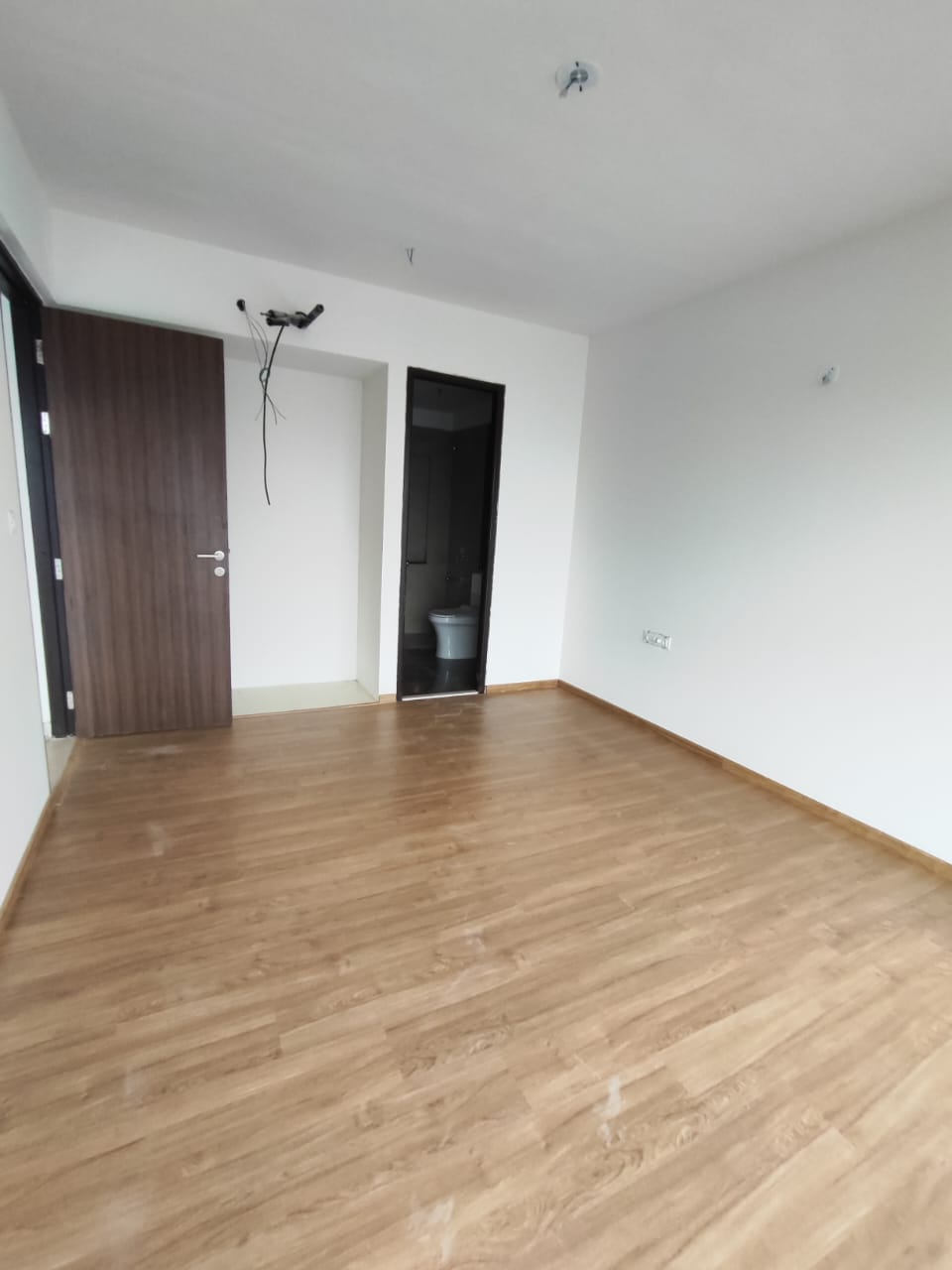 2 BHK + Pooja Room,Extra Room Apartment For Rent in Indiabulls One Indiabulls