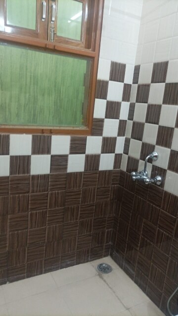 Bathroom in 2 BHK Builder Floor at BPTP Parklands Villa, Sector 88 – for Rent