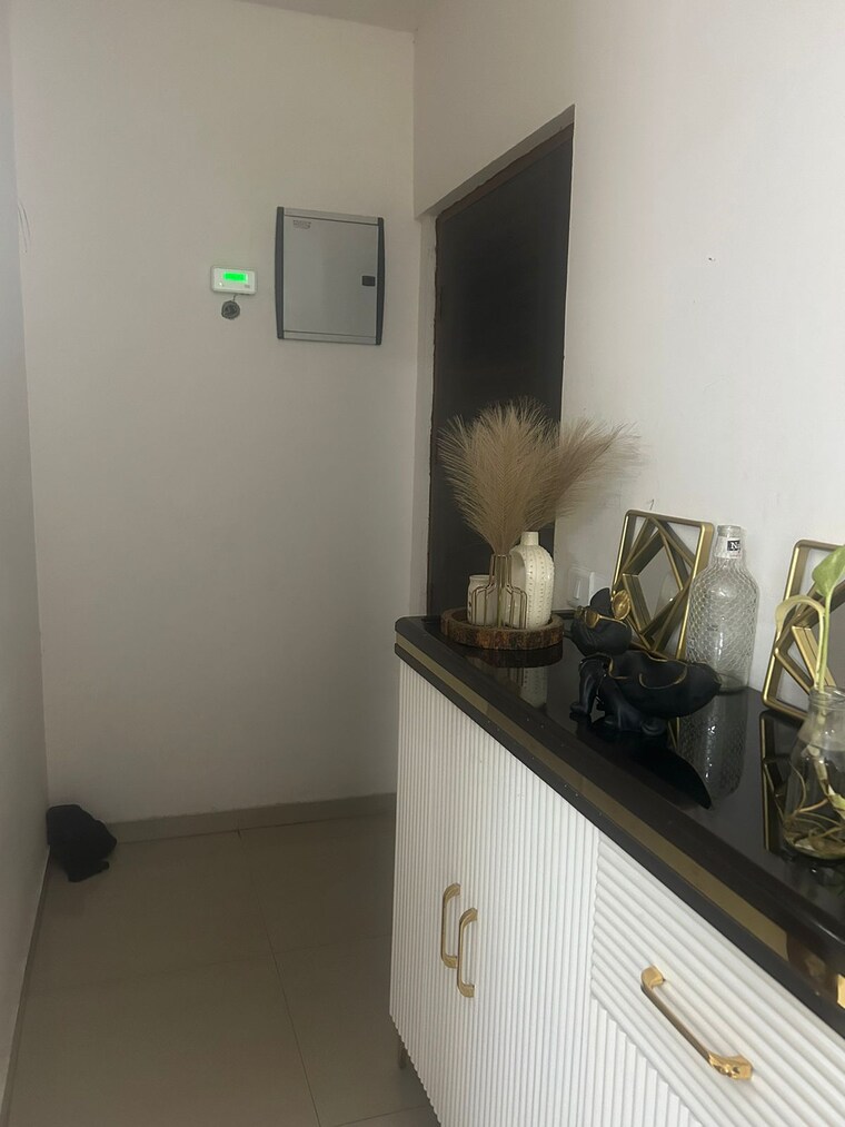 Kitchen, mahagun-mywoods 2.5 Bedroom 1190 Sq.Ft. Apartment In Sector 16c Greater Noida Greater Noida 9072746