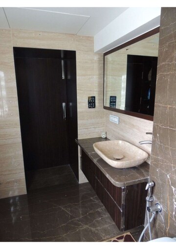 Bathroom in 4 BHK Apartment at Palm Paradise, Sanpada – for Sale
