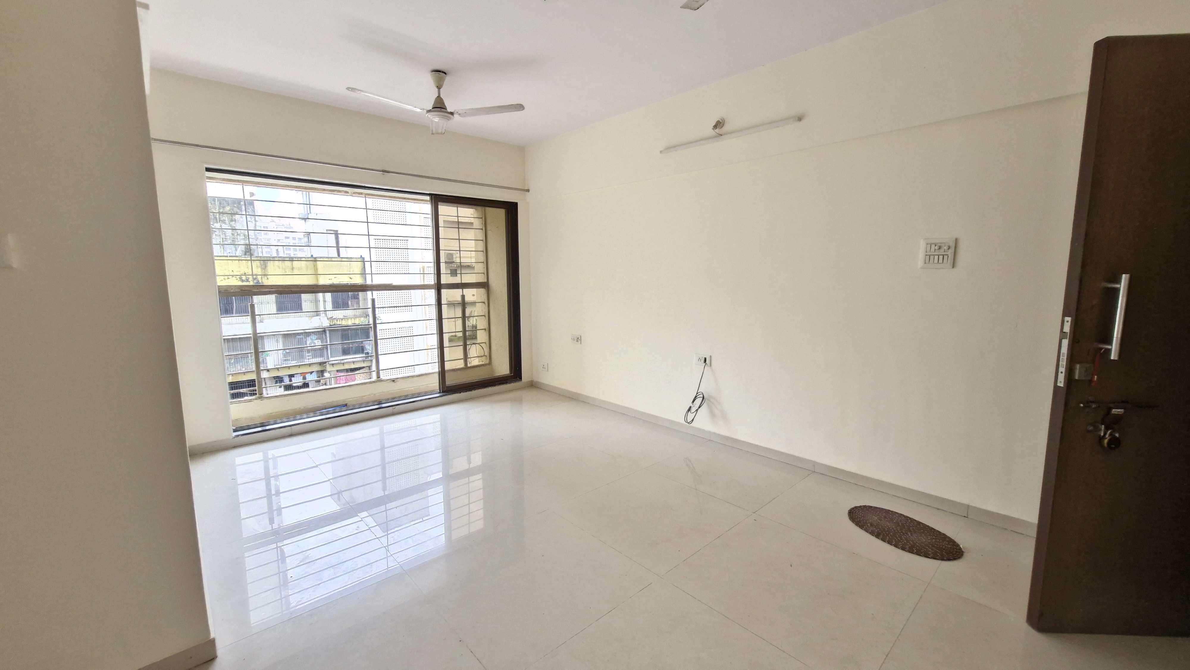 2 BHK + Servant Room 950 Sq.Ft. Apartment in Evershine Embassy