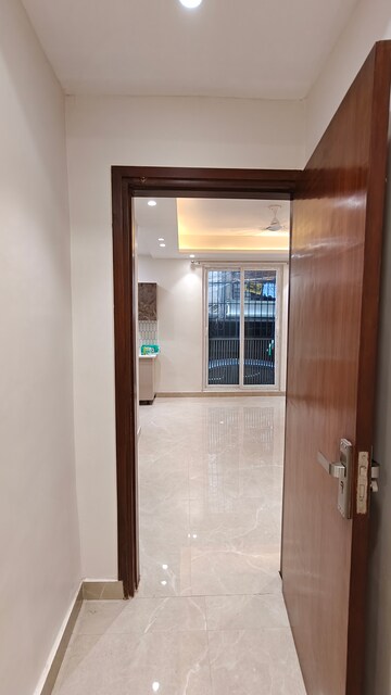 Room in 2 BHK Builder Floor at Malviya Nagar – for Rent