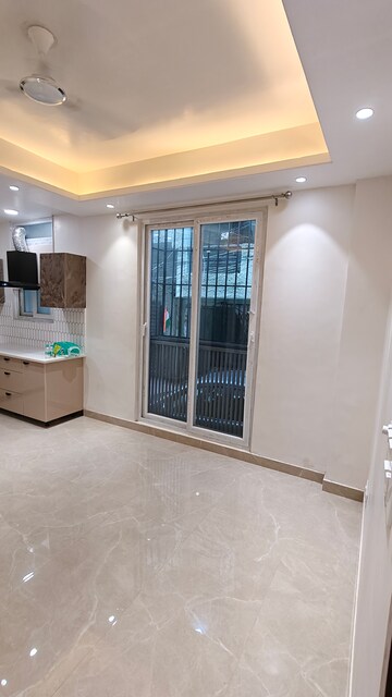 Room in 2 BHK Builder Floor at Malviya Nagar – for Rent