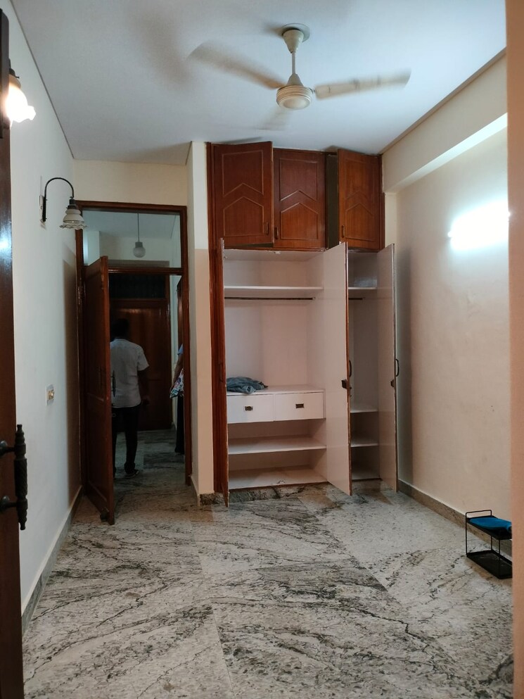 Room, paryavaran complex 2 Bedroom 800 Sq.Ft. Builder Floor In Paryavaran Complex Delhi 9072840