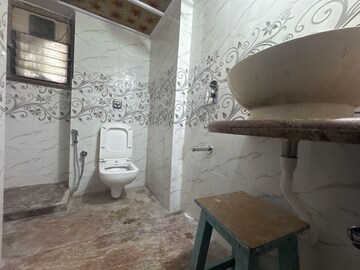 Bathroom in 2 BHK Apartment at Lokhandwala Complex, Andheri West – for Rent