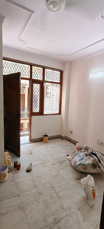 Room in 1 BHK Builder Floor at Malviya Nagar – for Rent