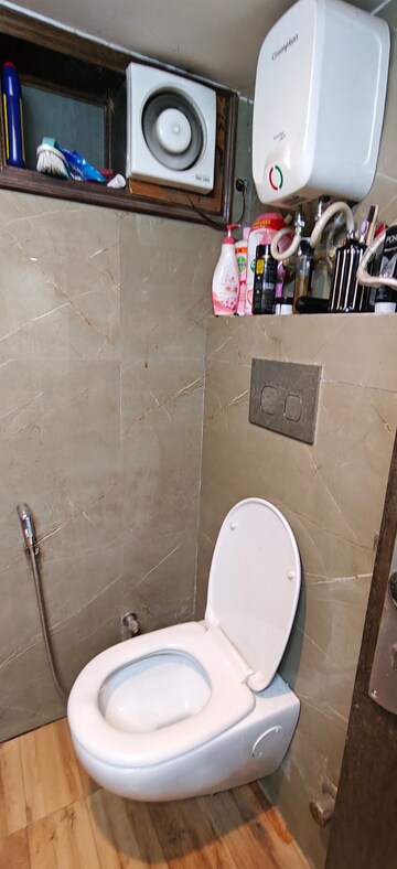 Bathroom in 1 BHK Builder Floor at Malviya Nagar – for Rent