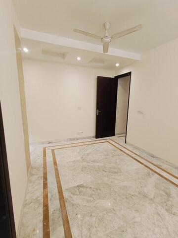 Room in 2 BHK Builder Floor at Malviya Nagar – for Rent