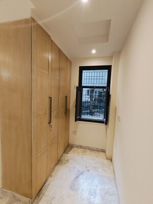 Room in 2 BHK Builder Floor at Malviya Nagar – for Rent