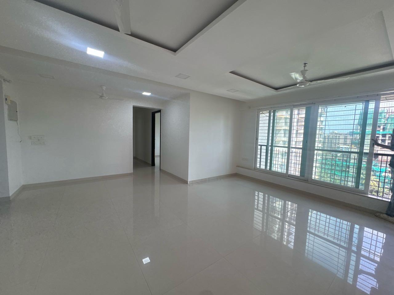 2 BHK + Servant Room Apartment For Rent in DLH Orchid