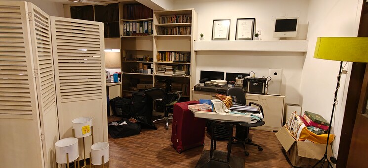 Gym, malviya nagar Commercial Office Space 1500 Sq.Ft. In Malviya Nagar Delhi 9072889