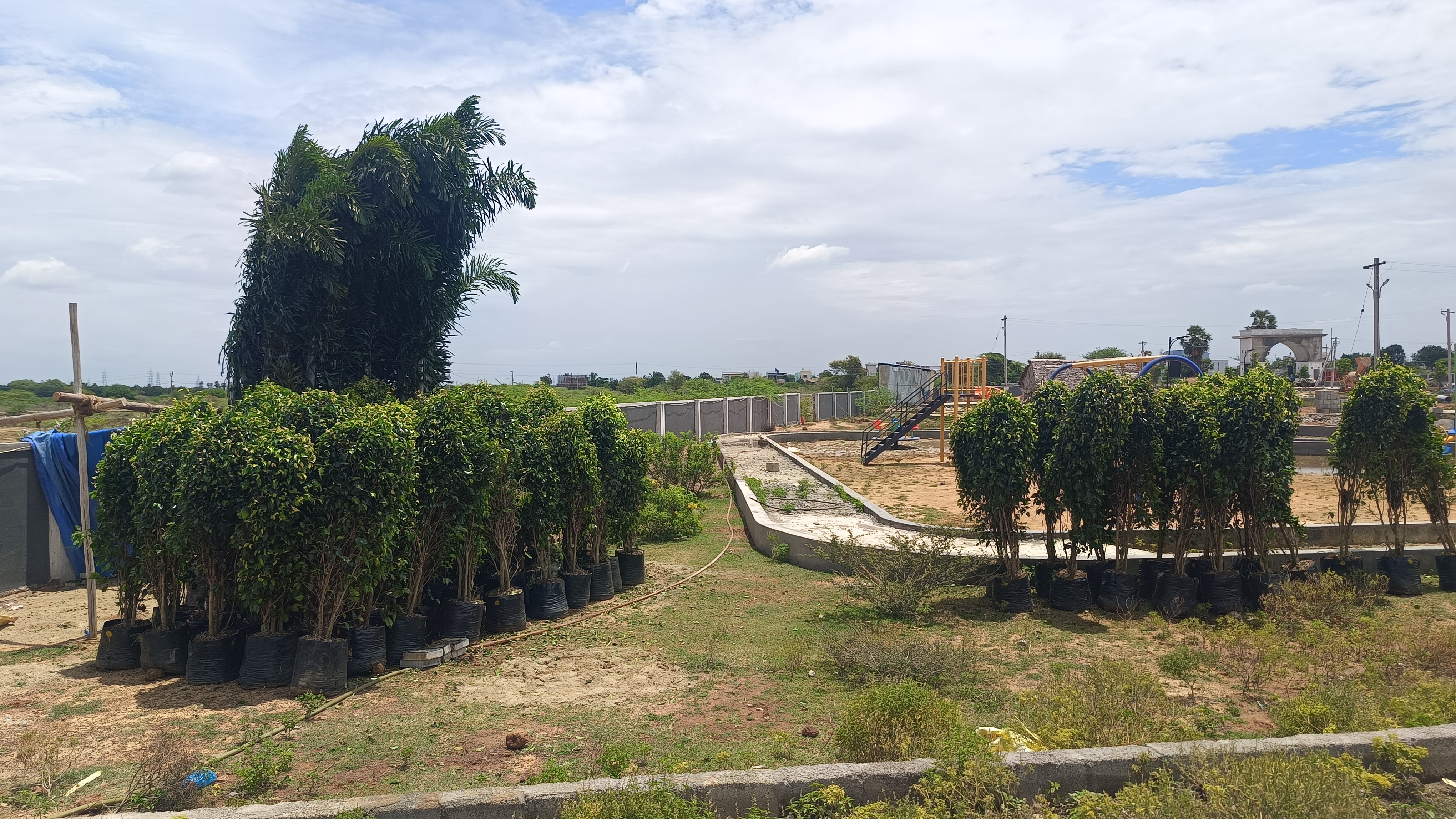 Plot For Sale in Thiruverumbur