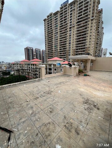 Terrace in 3 BHK Penthouse at Nyati Empire, Kharadi – for Rent