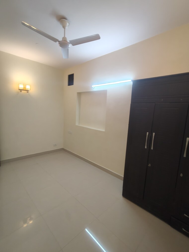 Room, malviya nagar 1 Bedroom 700 Sq.Ft. Builder Floor In Malviya Nagar Delhi 9072931