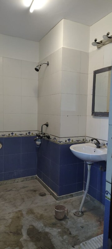 Bathroom in 3 BHK Apartment at Sam India Palm Grove Apartments, Sector 50 – for Rent