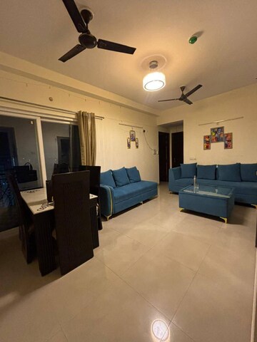 2 BHK Apartment For Rent in Gaur City 2 - 14th Avenue, Sector 16c Greater Noida