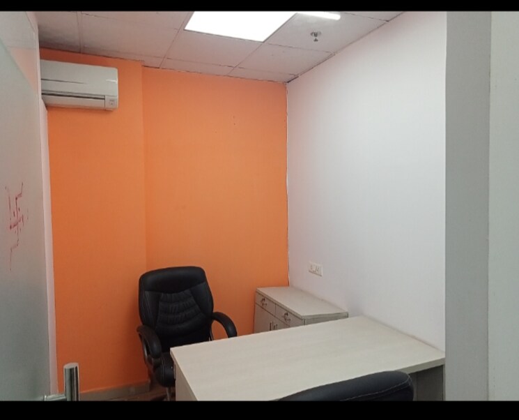 Bedroom, zygon-square Commercial Office Space in IT/SEZ 500 Sq.Ft. In Sector 63 Noida 9073007