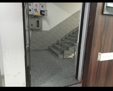 Room in  Office Space in IT/SEZ at Zygon Square, Sector 63 – for Rent