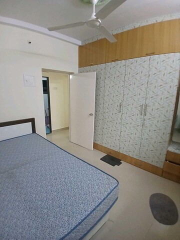 Team Area in 2 BHK Apartment at Versova Heights, Versova – for Rent