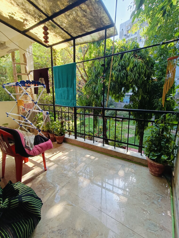 Balcony, sheikh sarai 2.5 Bedroom 1200 Sq.Ft. Builder Floor In Sheikh Sarai Delhi 9073037