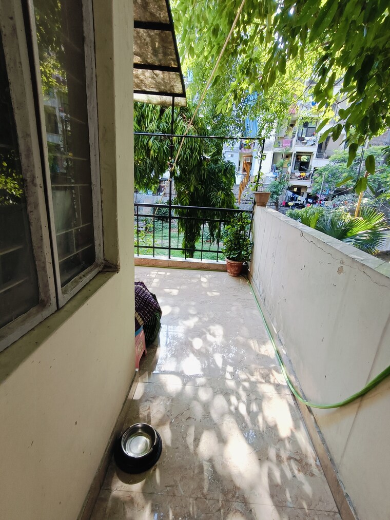Balcony, sheikh sarai 2.5 Bedroom 1200 Sq.Ft. Builder Floor In Sheikh Sarai Delhi 9073037