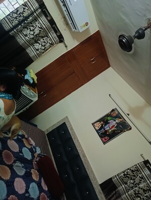 Furnished Amenities in 2.5 BHK Builder Floor at Sheikh Sarai – for Sale