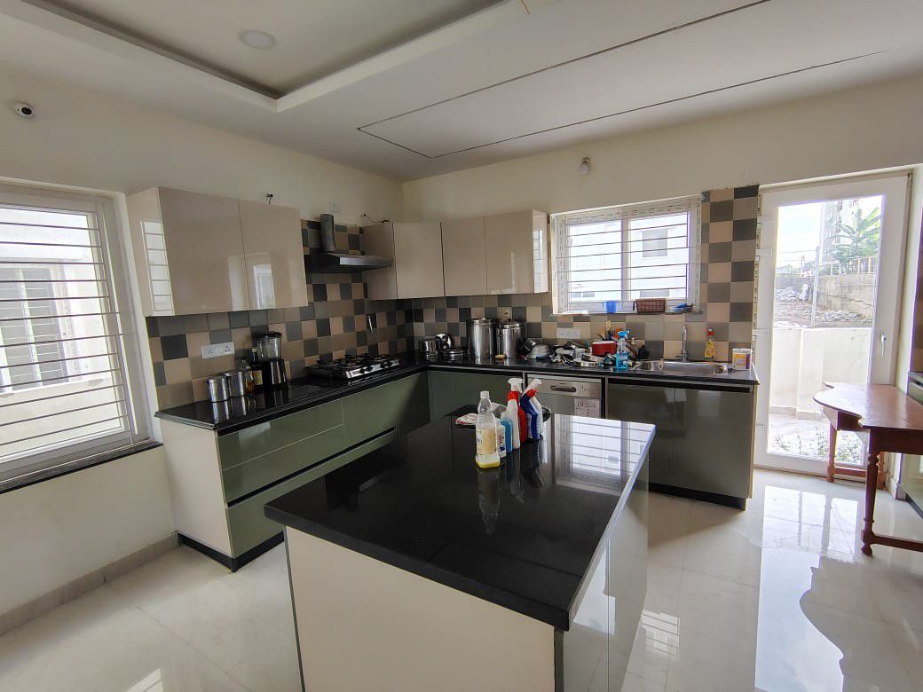 4 BHK + Pooja Room 3835 Sq.Ft. Apartment in Om Sree Signet