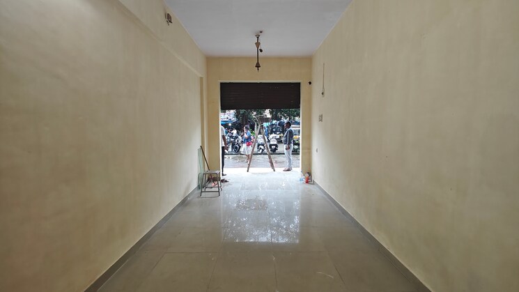 Room, shimpoli Commercial Shop 300 Sq.Ft. In Shimpoli Mumbai 9073043