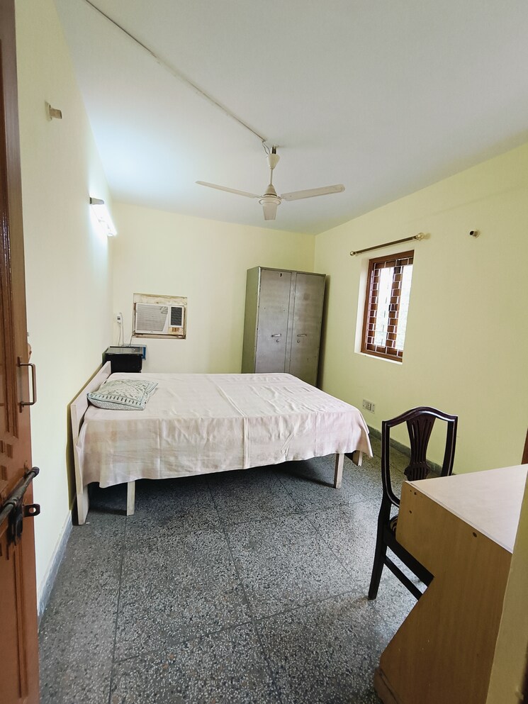 Bedroom, malviya nagar 1 Bedroom 800 Sq.Ft. Builder Floor In Malviya Nagar Delhi 9073052