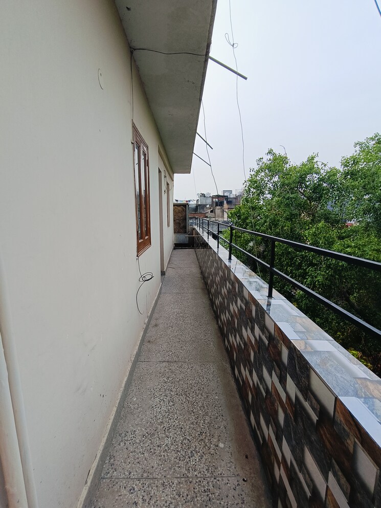 Balcony, malviya nagar 1 Bedroom 800 Sq.Ft. Builder Floor In Malviya Nagar Delhi 9073052
