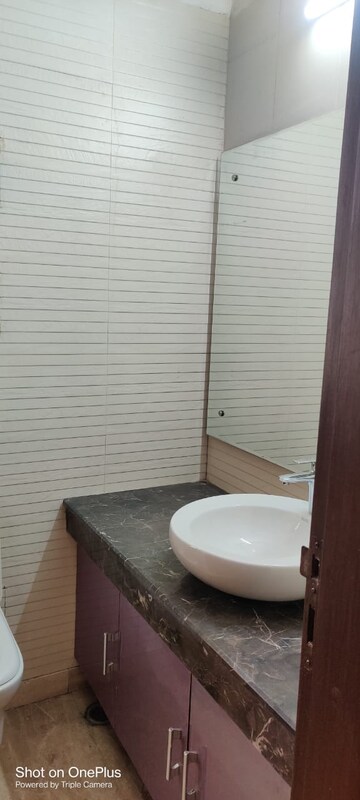 Bathroom in 3 BHK Apartment at ATS Triumph, Sector 104 – for Rent