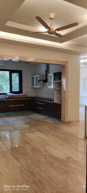 Room in 3 BHK Apartment at ATS Triumph, Sector 104 – for Rent