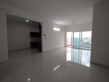 Room in 3 BHK Apartment at L&T Raintree Boulevard, Hebbal – for Rent
